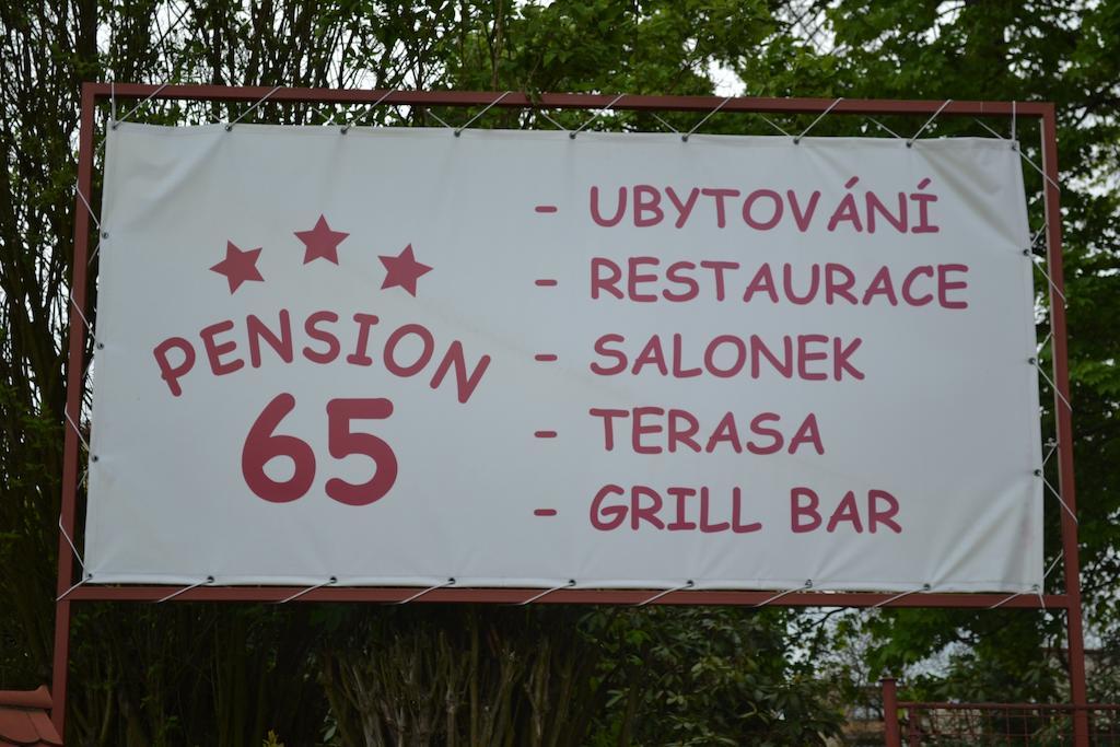 Police nad Metují Pension65 מראה חיצוני תמונה